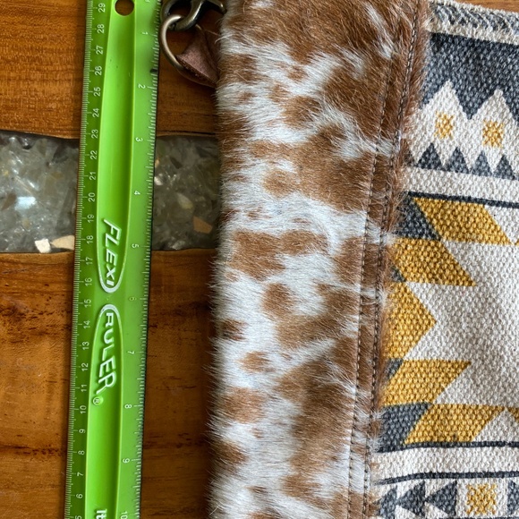 Myra Bag Crossbody geometric/Calf hair - Picture 7 of 8